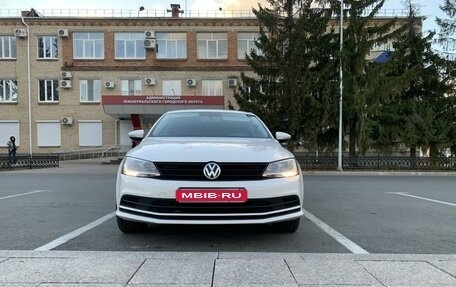 Volkswagen Jetta VI, 2015 год, 1 540 000 рублей, 3 фотография