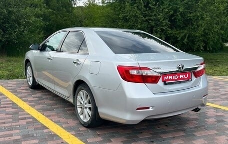 Toyota Camry, 2013 год, 2 320 000 рублей, 3 фотография