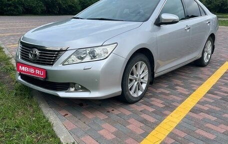 Toyota Camry, 2013 год, 2 320 000 рублей, 7 фотография