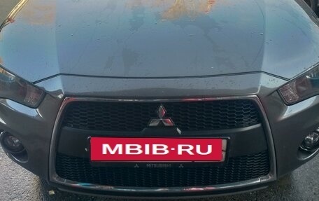 Mitsubishi Outlander III рестайлинг 3, 2010 год, 1 400 000 рублей, 9 фотография