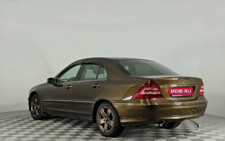 Mercedes-Benz C-Класс, 2005 год, 595 000 рублей, 7 фотография