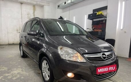 Opel Zafira B, 2011 год, 839 000 рублей, 3 фотография