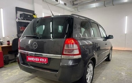 Opel Zafira B, 2011 год, 839 000 рублей, 4 фотография