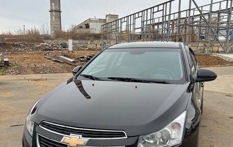 Chevrolet Cruze II, 2013 год, 900 000 рублей, 2 фотография