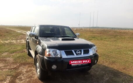 Nissan NP300, 2013 год, 2 300 000 рублей, 2 фотография