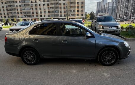 Volkswagen Jetta VI, 2010 год, 750 000 рублей, 7 фотография