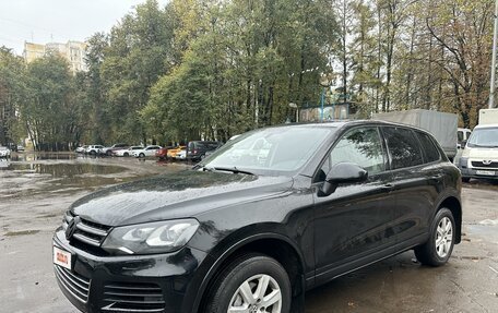 Volkswagen Touareg III, 2011 год, 1 850 000 рублей, 3 фотография