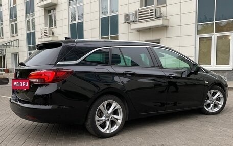 Opel Astra K, 2018 год, 1 399 000 рублей, 2 фотография