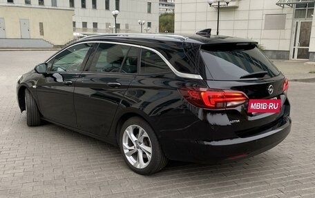 Opel Astra K, 2018 год, 1 399 000 рублей, 3 фотография