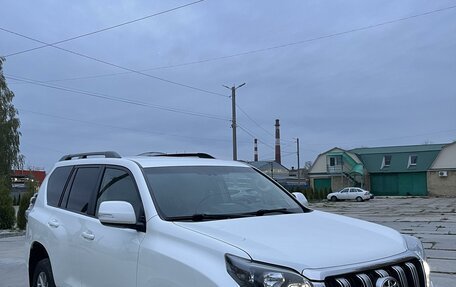 Toyota Land Cruiser Prado 150 рестайлинг 2, 2017 год, 5 500 000 рублей, 2 фотография