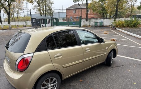 KIA Rio II, 2010 год, 1 000 000 рублей, 2 фотография