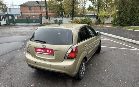 KIA Rio II, 2010 год, 1 000 000 рублей, 4 фотография