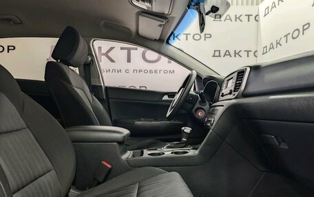 KIA Sportage IV рестайлинг, 2018 год, 2 170 000 рублей, 10 фотография