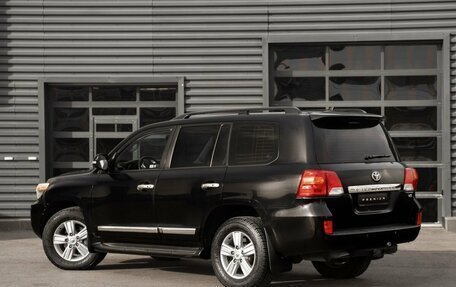 Toyota Land Cruiser 200, 2013 год, 3 750 000 рублей, 3 фотография