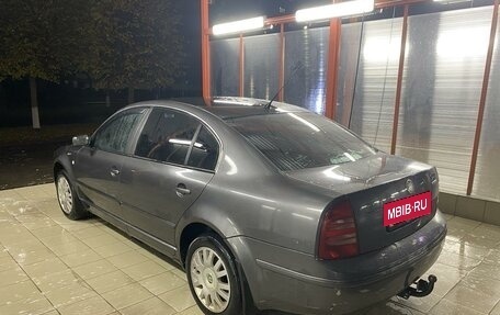 Skoda Superb III рестайлинг, 2005 год, 450 000 рублей, 3 фотография