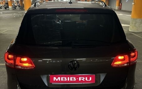 Volkswagen Touareg III, 2011 год, 3 100 000 рублей, 3 фотография