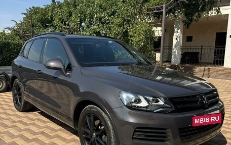 Volkswagen Touareg III, 2011 год, 3 100 000 рублей, 4 фотография