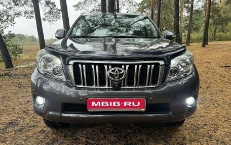 Toyota Land Cruiser Prado 150 рестайлинг 2, 2011 год, 2 900 000 рублей, 14 фотография