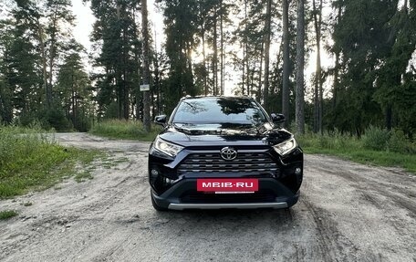 Toyota RAV4, 2021 год, 3 950 000 рублей, 23 фотография