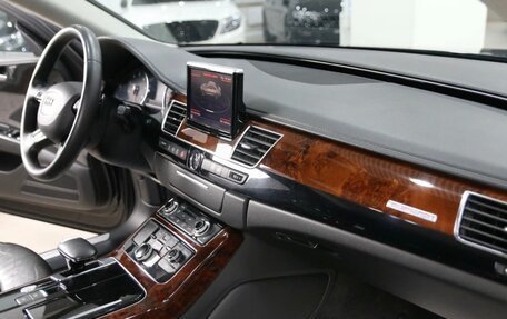 Audi A8, 2012 год, 3 000 000 рублей, 8 фотография