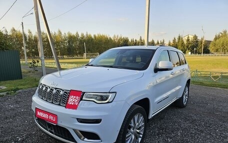 Jeep Grand Cherokee, 2018 год, 4 700 000 рублей, 1 фотография