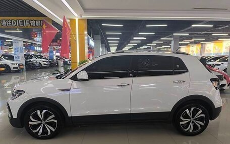 Volkswagen T-Cross I, 2021 год, 1 720 000 рублей, 7 фотография