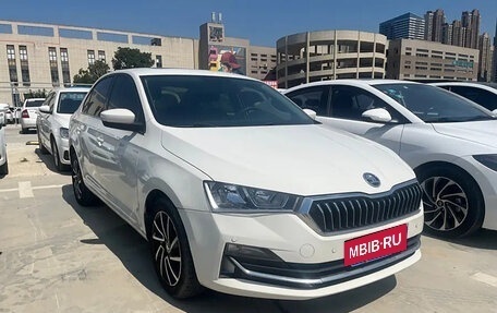 Skoda Rapid II, 2021 год, 1 335 000 рублей, 3 фотография