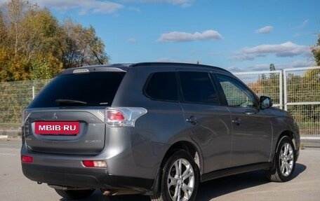 Mitsubishi Outlander III рестайлинг 3, 2012 год, 1 800 000 рублей, 21 фотография