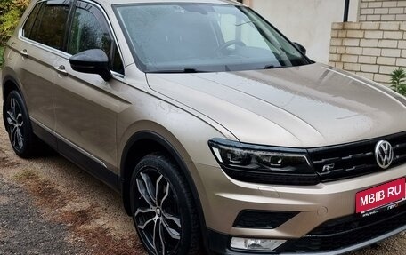 Volkswagen Tiguan II, 2017 год, 2 950 000 рублей, 4 фотография