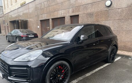 Porsche Cayenne III, 2021 год, 17 000 000 рублей, 2 фотография