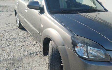 KIA Rio II, 2011 год, 570 000 рублей, 1 фотография