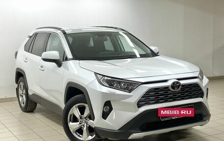 Toyota RAV4, 2020 год, 3 545 000 рублей, 3 фотография