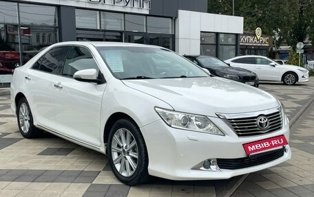 Toyota Camry, 2014 год, 1 630 000 рублей, 2 фотография