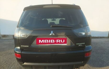 Mitsubishi Outlander III рестайлинг 3, 2007 год, 800 000 рублей, 5 фотография