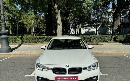 BMW 3 серия, 2018 год, 2 800 000 рублей, 3 фотография