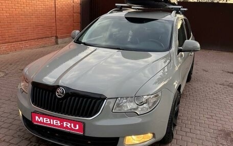 Skoda Superb III рестайлинг, 2010 год, 1 300 000 рублей, 1 фотография