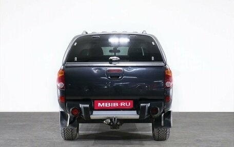 Mitsubishi L200 IV рестайлинг, 2013 год, 1 523 000 рублей, 5 фотография