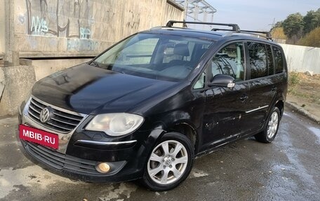 Volkswagen Touran III, 2007 год, 490 000 рублей, 10 фотография