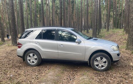 Mercedes-Benz M-Класс, 2005 год, 920 000 рублей, 3 фотография