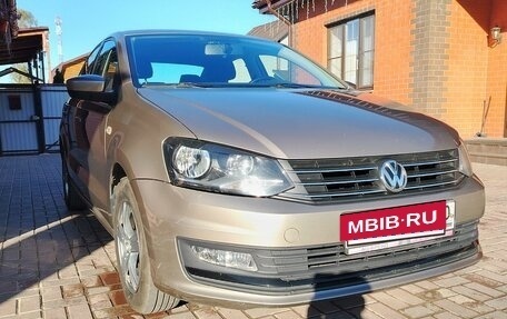 Volkswagen Polo VI (EU Market), 2016 год, 1 275 000 рублей, 2 фотография