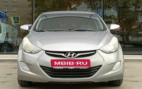 Hyundai Elantra V, 2012 год, 800 000 рублей, 2 фотография