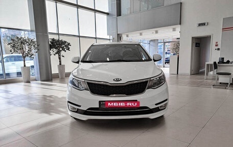 KIA Rio III рестайлинг, 2016 год, 987 000 рублей, 2 фотография