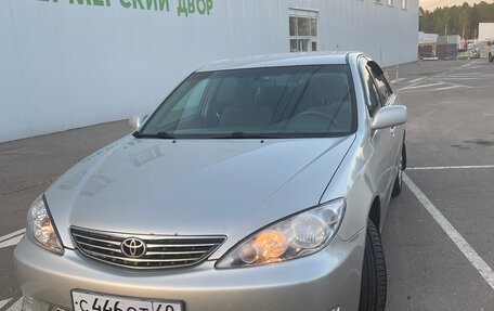 Toyota Camry V40, 2005 год, 920 000 рублей, 1 фотография