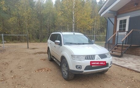 Mitsubishi Pajero Sport II рестайлинг, 2011 год, 1 249 999 рублей, 2 фотография