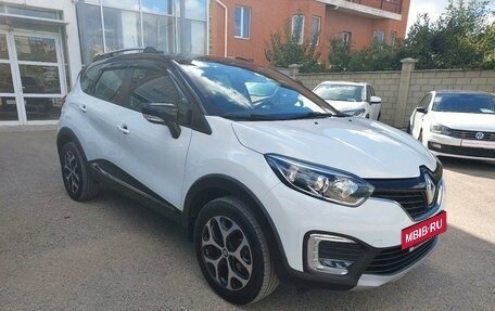 Renault Kaptur I рестайлинг, 2017 год, 1 850 000 рублей, 2 фотография