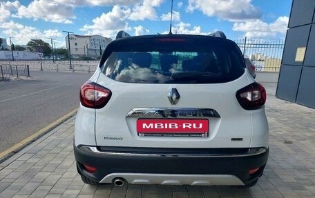 Renault Kaptur I рестайлинг, 2017 год, 1 850 000 рублей, 6 фотография