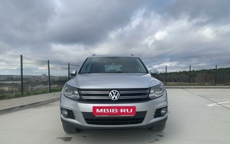 Volkswagen Tiguan I, 2011 год, 1 625 000 рублей, 2 фотография