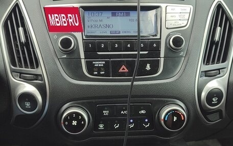 Hyundai ix35 I рестайлинг, 2012 год, 1 400 000 рублей, 2 фотография