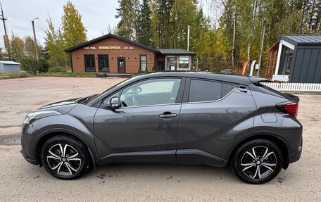 Toyota C-HR I рестайлинг, 2022 год, 3 800 000 рублей, 14 фотография