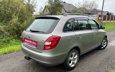 Skoda Fabia II, 2011 год, 650 000 рублей, 3 фотография